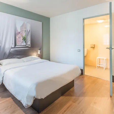 Centre Canal Du Midi Hotell 3*